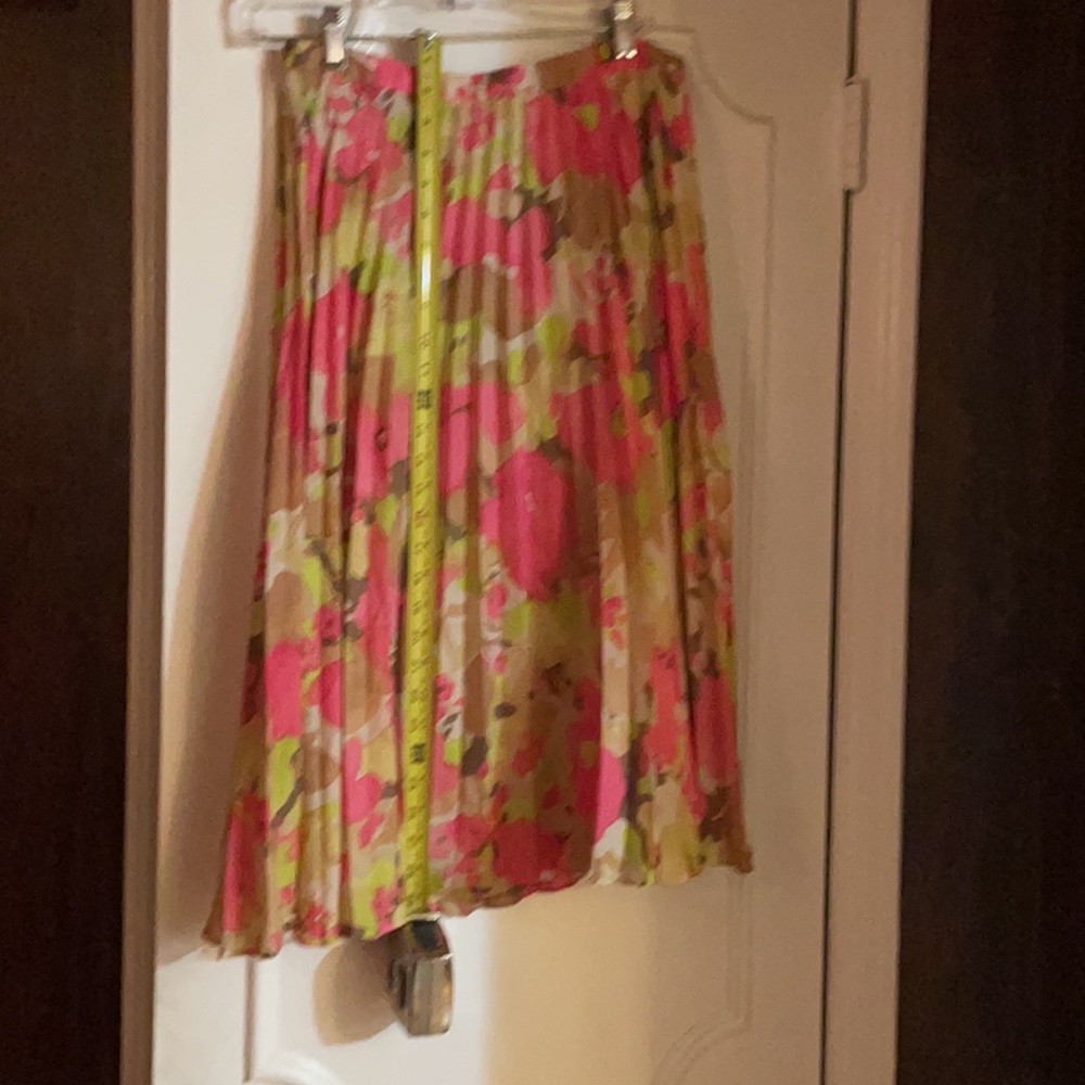Multi color print skirt from Loft - Picture 3 of 3